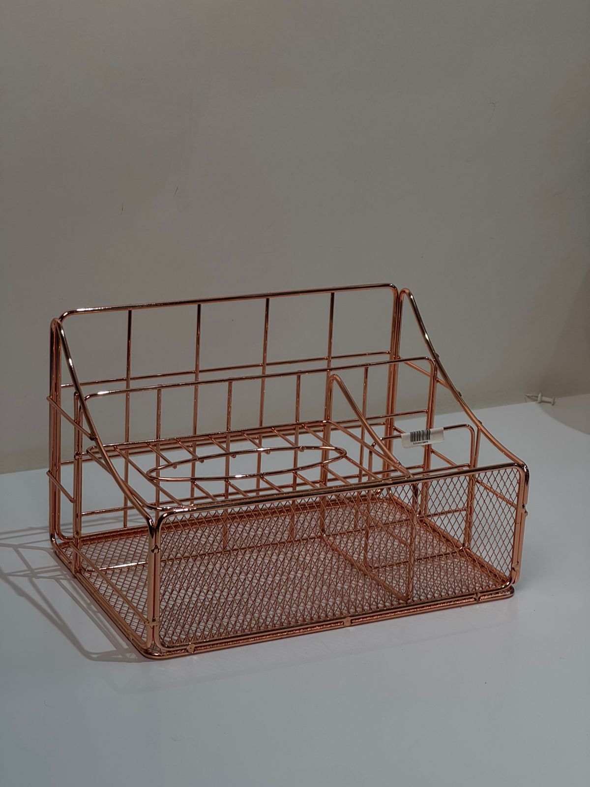 მეტალის ორგანაიზერი ხელსახოცების განყოფილებით MQ7090