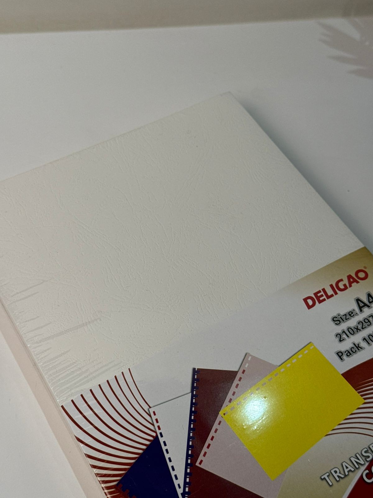 ასაკინძი ყდა ა4 230გრ DELIGAO F067