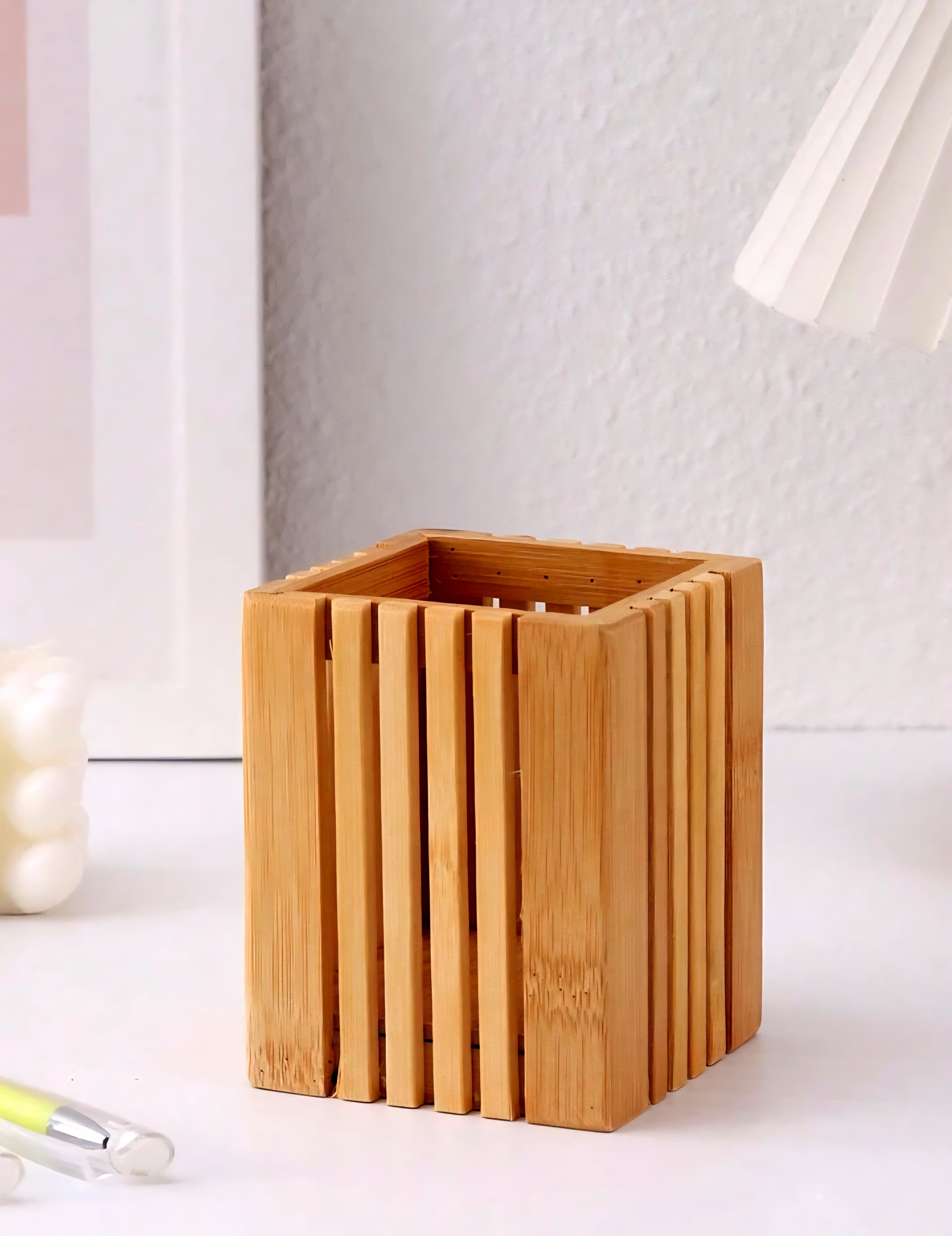 კალმის ორგანაიზერი ხის