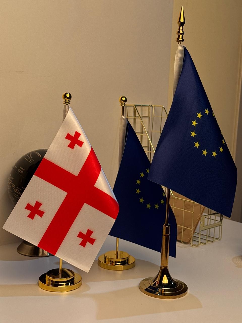 დროშის სადგამი NEW 721