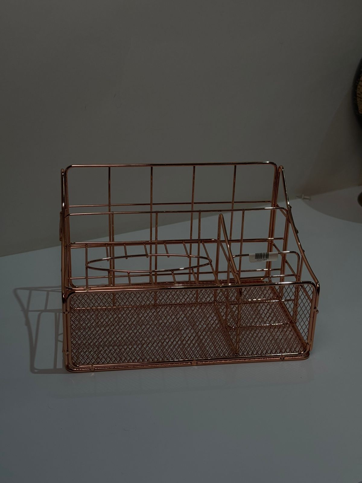 მეტალის ორგანაიზერი ხელსახოცების განყოფილებით MQ7090