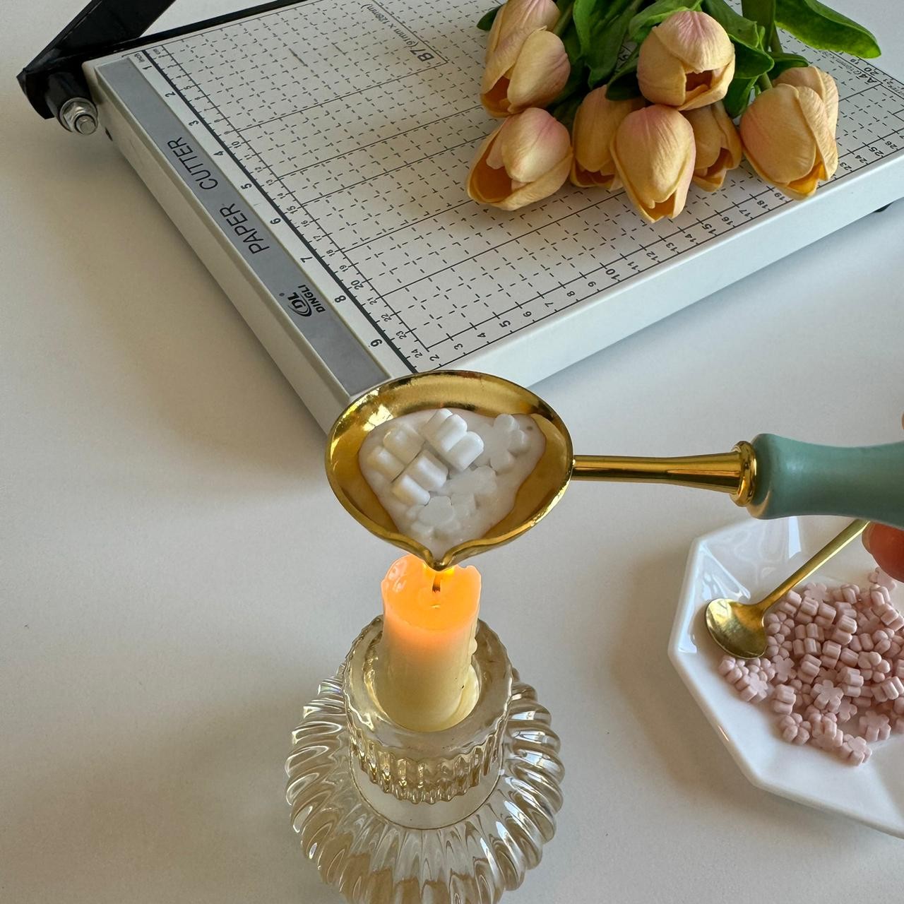 ცვილის ბეჭდის სეტი 9 ფერიანი