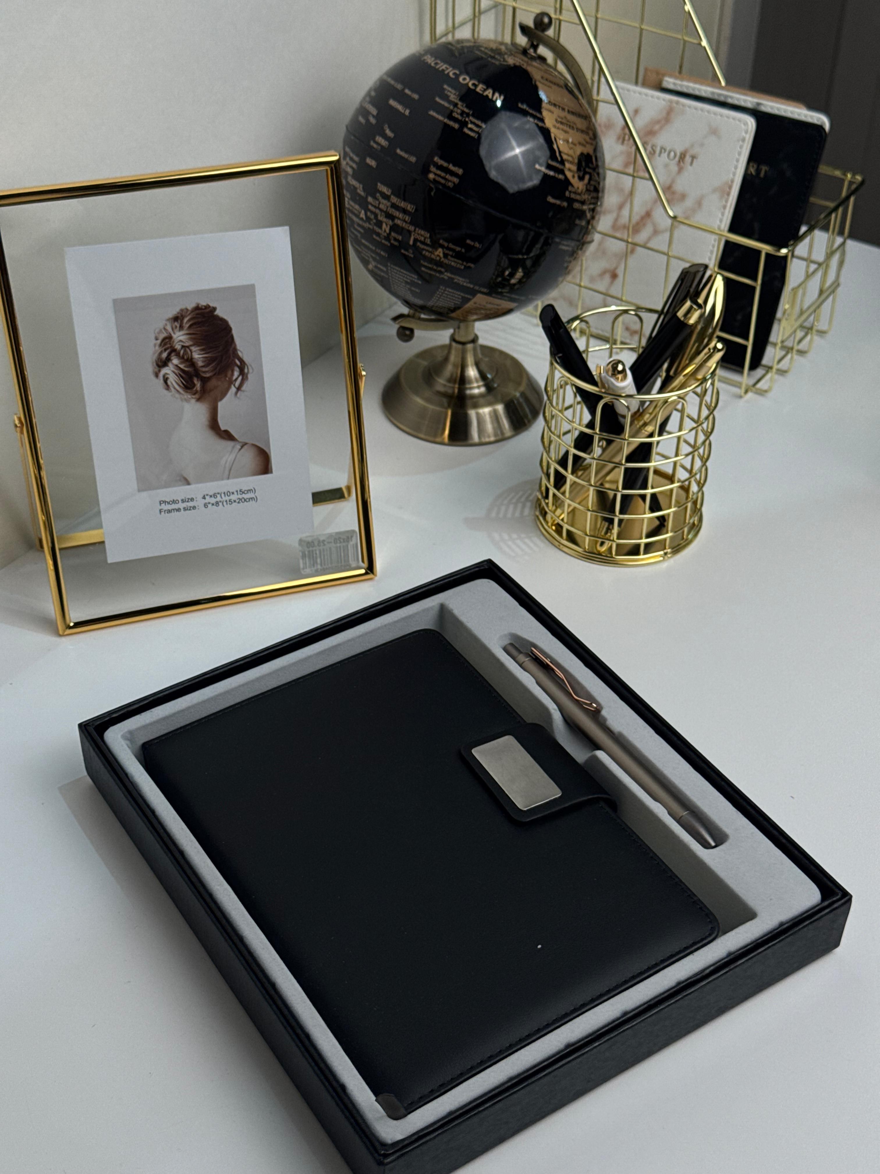 ბლოკნოტი სასაჩუქრე 145x212მმ 100ფურც 100გრ 025-25